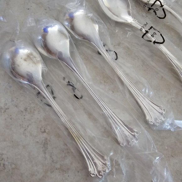 5) Rogers American Chippendale Soup Spoons 7" silverplate International Silver - Picture 2 of 8